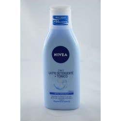 NIVEA LATTE 2IN1 DETERGENTE + TONICO 250ML